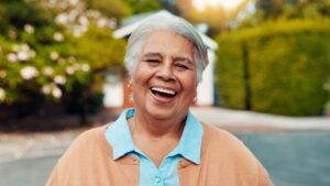 Teeth X-Press Gold Compares to Traditional Full Dentures